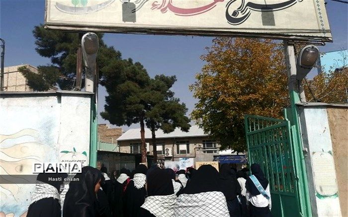 بازدید معراج شهدا خراسان رضوی توسط دانش‌آموزان بسیجی