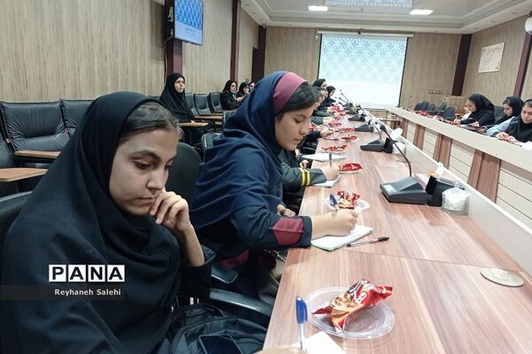 برگزاری طرح هر مدرسه یک خبرنگار در ناحیه ۲ بهارستان
