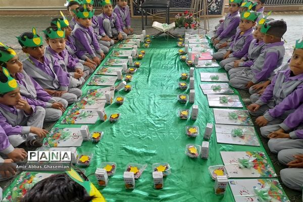 جشن قرآنی دانش‌آموزان کلاس اولی دبستان ۱۵ خرداد
