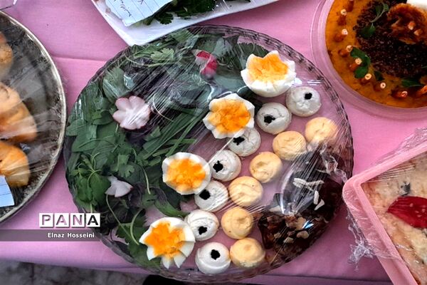 جشنواره صبحانه سالم در روز جهانی غذا در دبیرستان پژمان بختیاری