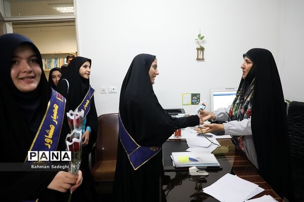 برنامه های هفته سلامت روان در معاونت پرورشی و فرهنگی وزارت آموزش و پرورش