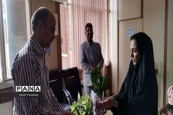 تقدیر از اعضای کمیته روانی اجتماعی توسط همیاران مشاوره قرچک