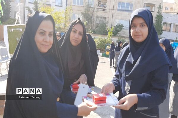 بازدید مسئولین آموزش و پرورش ناحیه ۷ از طرح پیش به سوی تندرستی جسم و روان