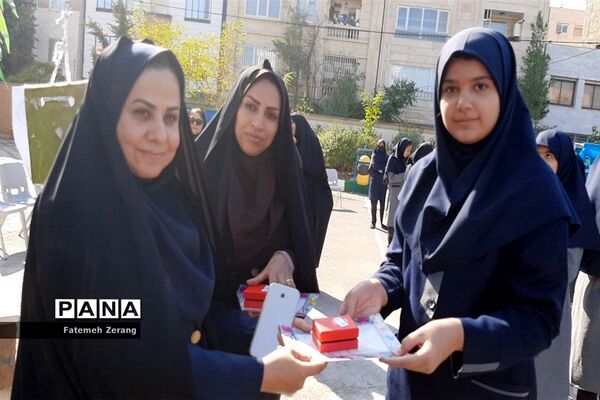 بازدید مسئولین آموزش و پرورش ناحیه ۷ از طرح پیش به سوی تندرستی جسم و روان