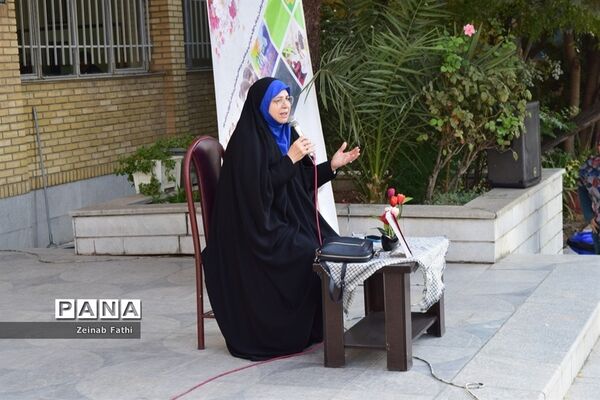 ویژه‌برنامه گرامیداشت یاد و خاطره شهدای مظلوم فلسطین در دبیرستان فیض‌کاشانی منطقه ۱۴