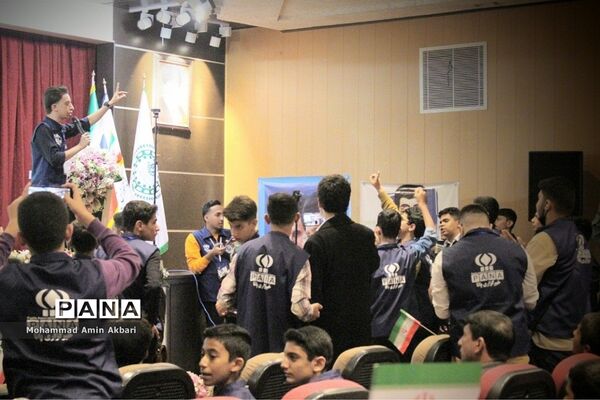 حضور پسران خبرنگار پانا شهرستان‌های تهران در اردوی ملی آموزش دانش‌آموز خبرنگاران