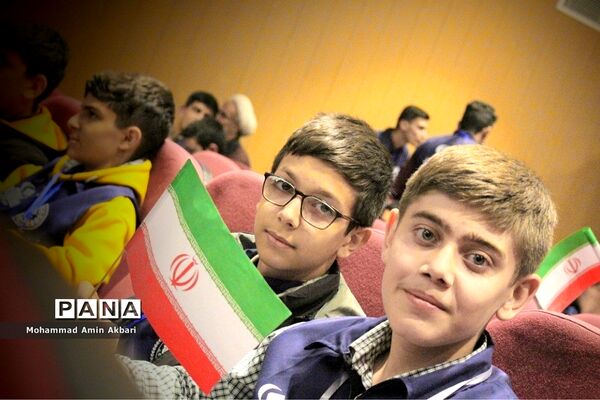 حضور پسران خبرنگار پانا شهرستان‌های تهران در اردوی ملی آموزش دانش‌آموز خبرنگاران