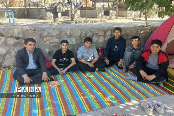 اولین اردوی دانش‌آموزان دبیرستان پسرانه نمونه دانش  کاشمر