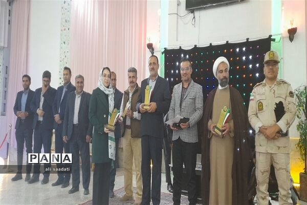 آیین تجلیل از نخبگان و افتخار آفرینان کنکور سراسری ۱۴۰۲ هزار مسجد-شهرستان کلات