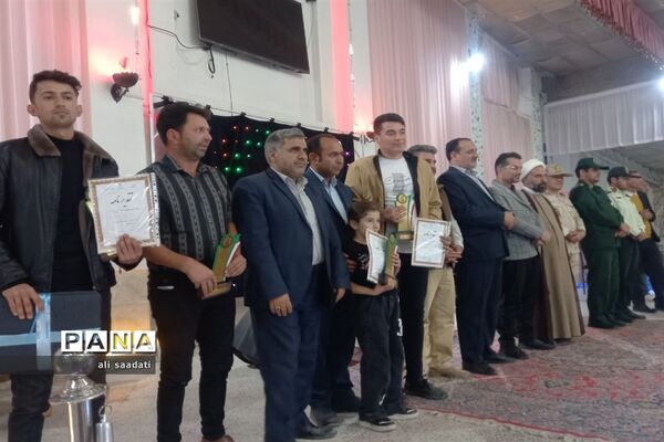 آیین تجلیل از نخبگان و افتخار آفرینان کنکور سراسری ۱۴۰۲ هزار مسجد-شهرستان کلات