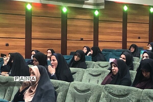 برگزاری جلسه تخصصی مدیران آموزش و پرورش ناحیه ۲ شهرری