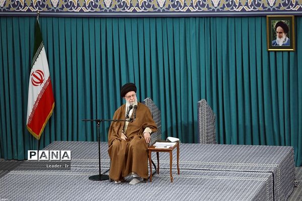 دیدار نخبگان و استعدادهای برتر علمی کشور با مقام معظم رهبری