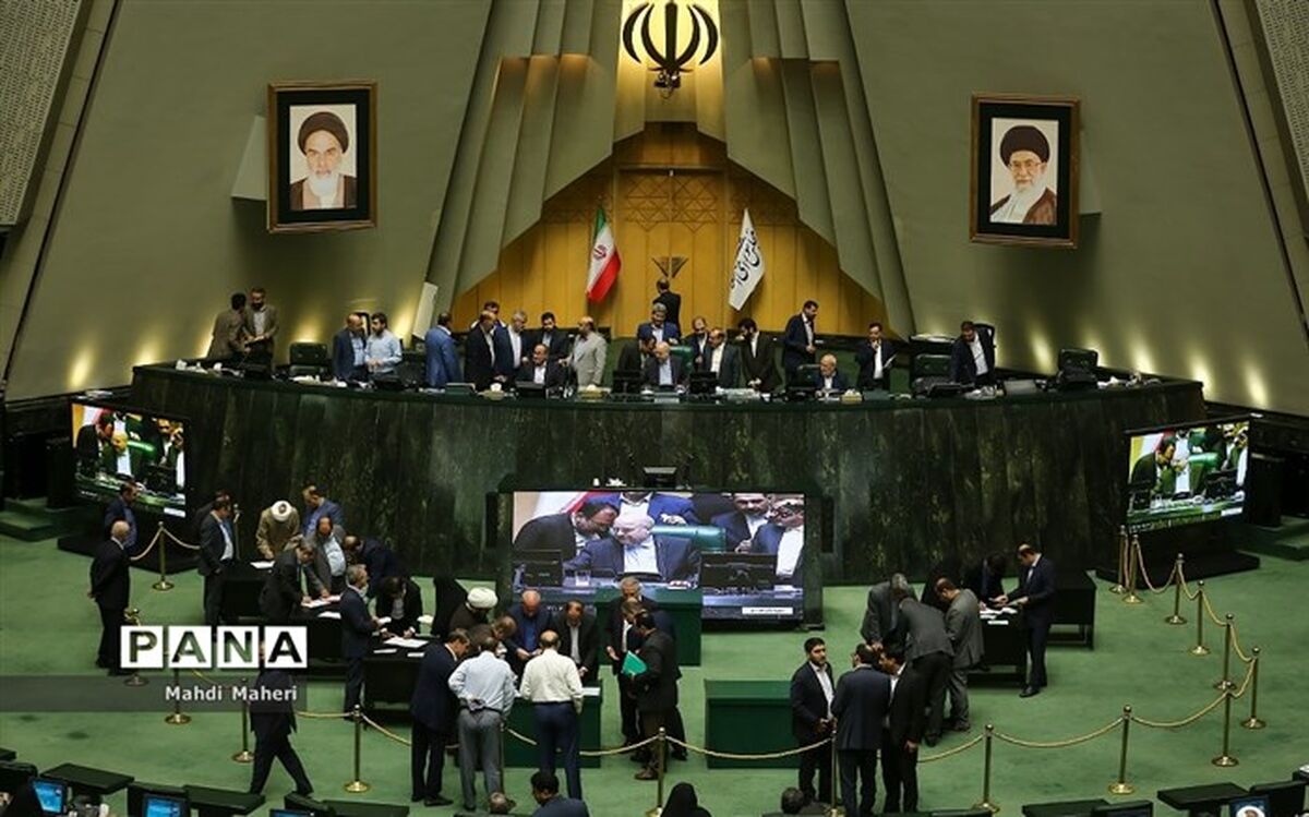 خدمات طب سنتی و نحوه توزیع و نظارت بر داروهای گیاهی ساماندهی می‌شود