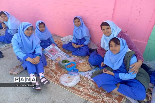 تشویق دانش‌آموزان به فرهنگ صبحانه سلامت