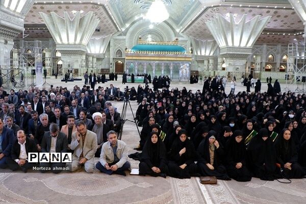 بزرگداشت هفته اولیا و مربیان و تجدید میثاق با آرمان‌های امام راحل در مرقد امام خمینی(ره)