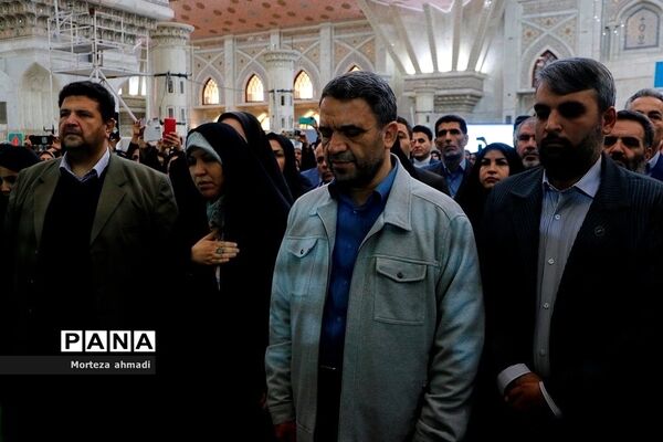 بزرگداشت هفته اولیا و مربیان و تجدید میثاق با آرمان‌های امام راحل در مرقد امام خمینی(ره)
