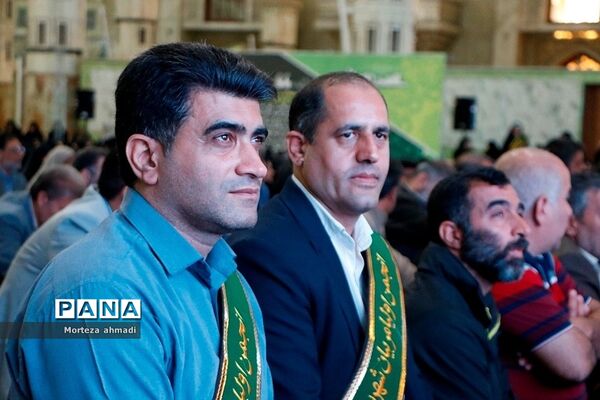 بزرگداشت هفته اولیا و مربیان و تجدید میثاق با آرمان‌های امام راحل در مرقد امام خمینی(ره)