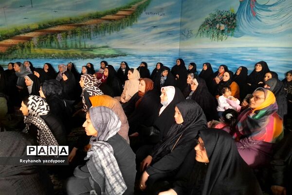 اولین جلسه اولیا مربیان در دبیرستان دخترانه استاد شهریار