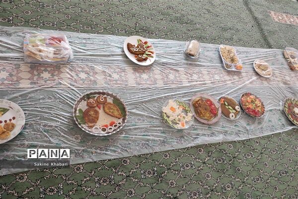 روز جهانی غذا در دبستان شهید مدنی