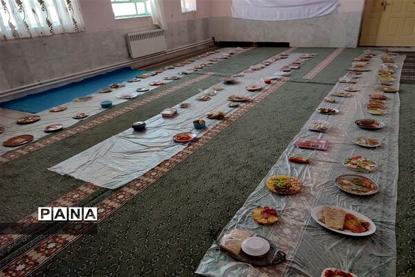 روز جهانی غذا در دبستان شهید مدنی
