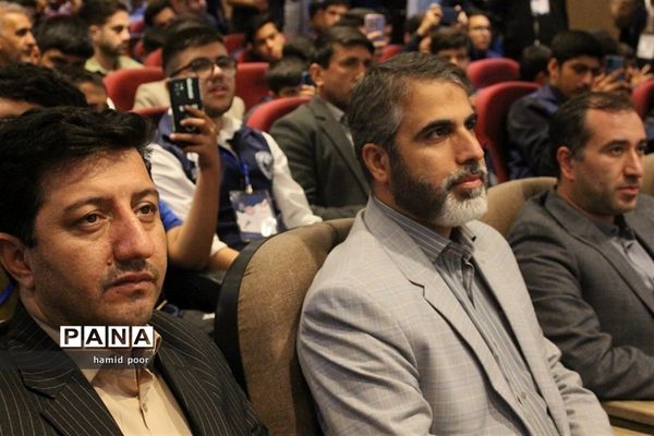 حضور 32 دانش‌آموز خبرنگار استان کرمان در اردوی ملی خبرنگاران