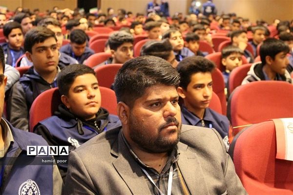 حضور 32 دانش‌آموز خبرنگار استان کرمان در اردوی ملی خبرنگاران