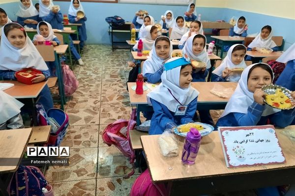 برگزاری جشنواره غذای سالم در دبستان دخترانه کوثر ملارد