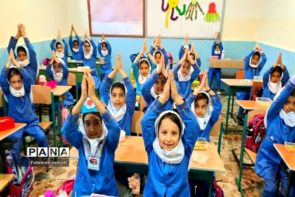برگزاری جشنواره غذای سالم در دبستان دخترانه کوثر ملارد