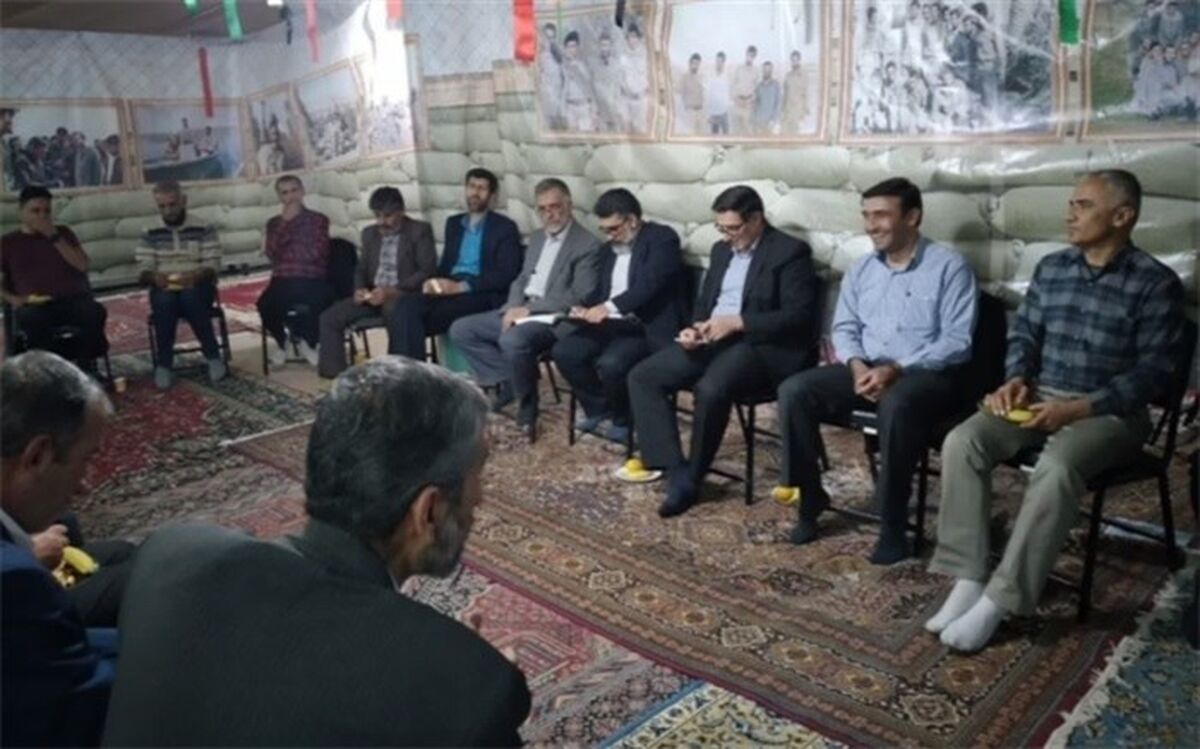 شب خاطره در موزه دفاع مقدس شهرکرد