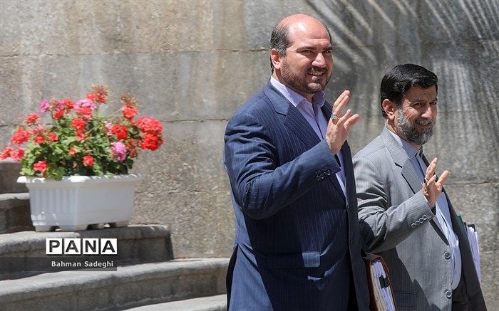 همه نامه‌های مردمی رسیدگی می‌شود