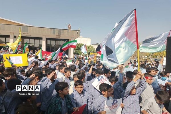 قلب دانش‌آموزان ایرانی برای کودکان مظلوم غزه می‌تپد
