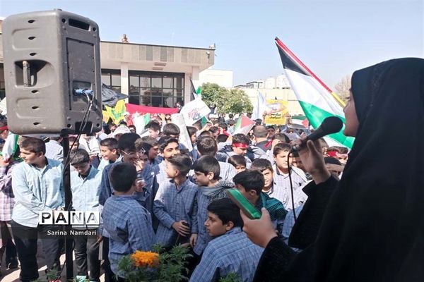 قلب دانش‌آموزان ایرانی برای کودکان مظلوم غزه می‌تپد