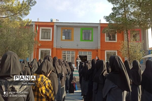 گرامیداشت هفته سلامت روان در دبیرستان شاهد مطهره شهرستان کاشمر