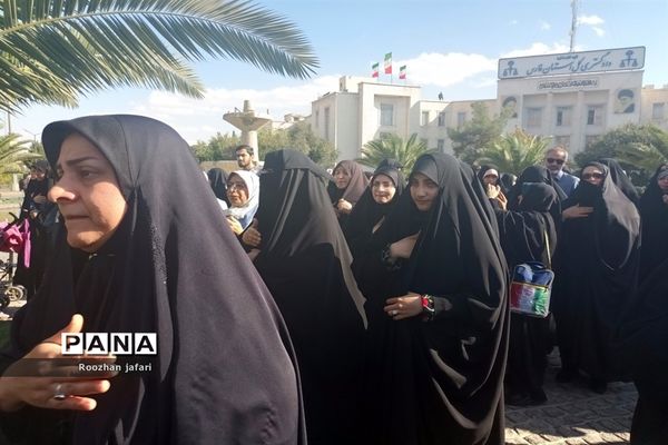 تجمع مردم شیراز در پاسخ به حملات غیر انسانی رژیم صهیونیستی