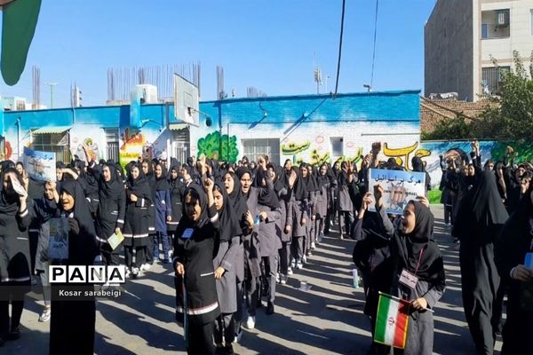 برگزاری مراسم حمایت از مظلومیت کودکان غزه، در دبیرستان دخترانه طاها