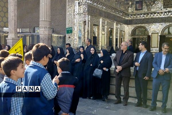 اجتماع بزرگ دانش‌آموزان در دفاع از مردم غزه در ناحیه دو ری