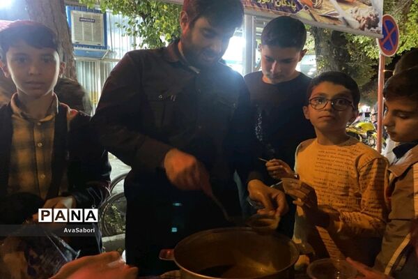 خروش مردم آباده در محکومیت تجاوز به کودکان غزه