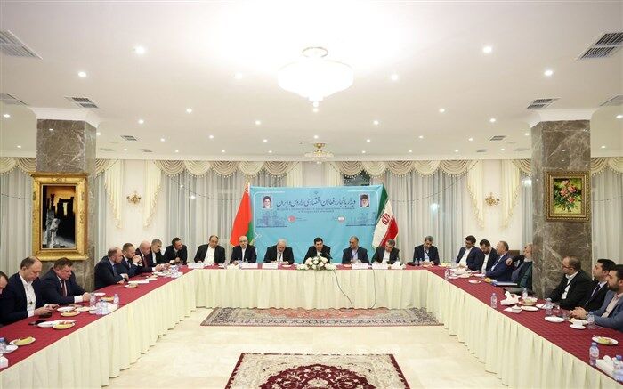 سفارت ایران در بلاروس باید قرارگاه عملیاتی پشتیبانی از فعالیت‌های اقتصادی شود
