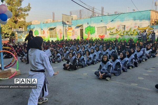 مسابقات ورزشی به‌مناسبت هفته تربیت‌بدنی در شهرستان‌قرچک