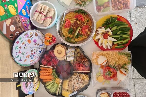 جشنواره غذا در مدارس رودهن
