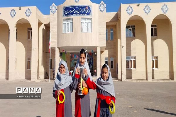 المپیاد ورزشی دورن مدرسه‌ای دانش‌آموزان بافق