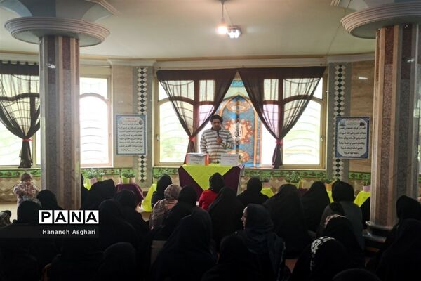 اولین جلسه مجمع عمومی و انتخابات انجمن اولیا و مربیان در دبیرستان حضرت خدیجه(س)