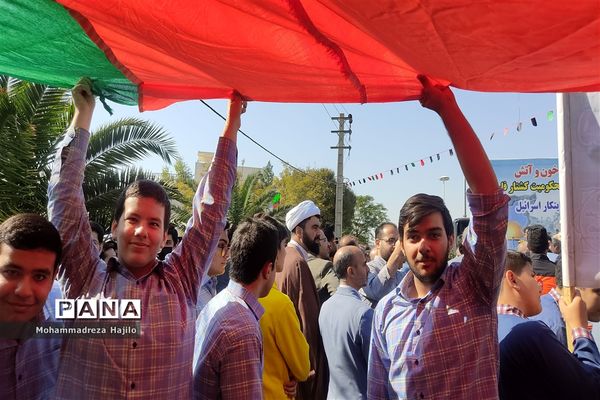 حمایت مردم و دانش‌آموزان شهر ساوه از مردم فلسطین