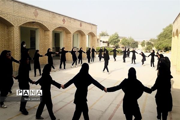 افتتاحیه المپیاد ورزشی درون مدرسه‌ای در شهرستان پارسیان