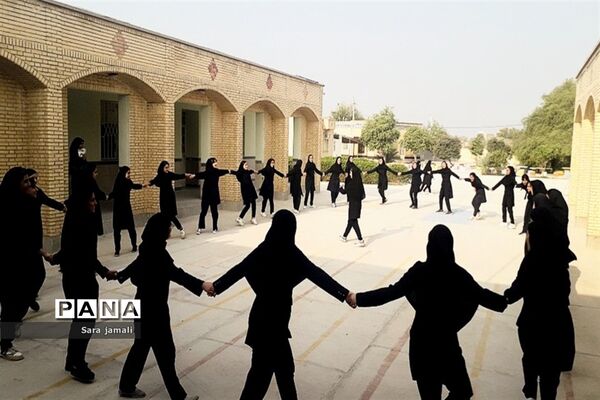 افتتاحیه المپیاد ورزشی درون مدرسه‌ای در شهرستان پارسیان