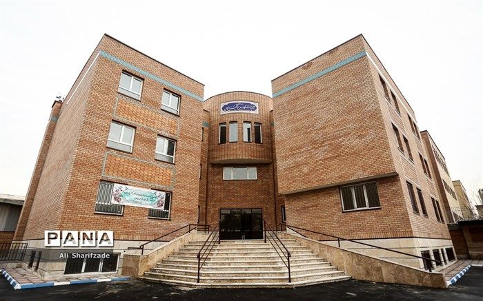 بخشی از پیشرفت‌های کشور به واسطه حضور خیرین مدرسه‌ساز است