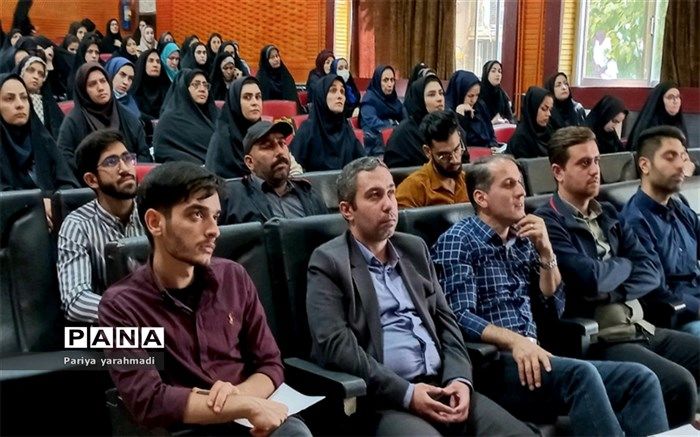 برگزاری جلسه توانمندسازی دبیران تربیت‌بدنی در کانون هدایت شهرستان ورامین/فیلم