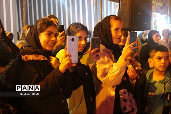 چهارمین جشنواره انار در روستای هدف گردشگری توچال