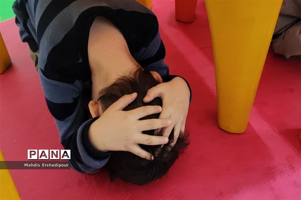 برگزاری اجرای مانور زلزله در مهد قرآنی شهرک شهید درخشان