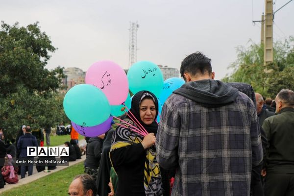 همایش پیاده‌روی خانوادگی در ارومیه